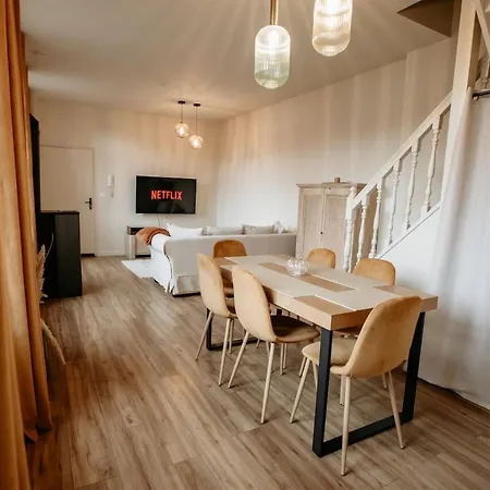 Les Capucins - Duplex Hyper Centre Apartment